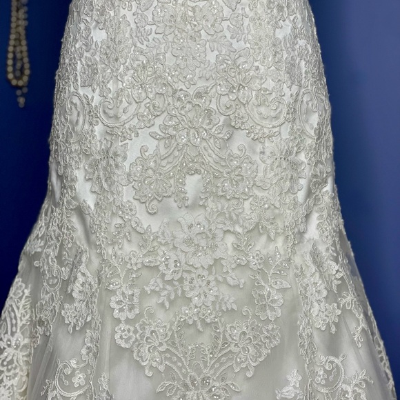 Allure Bridal White Ball Gown Sweetheart Strapless Mid Back Size 8 Free Shipping - Picture 4 of 14